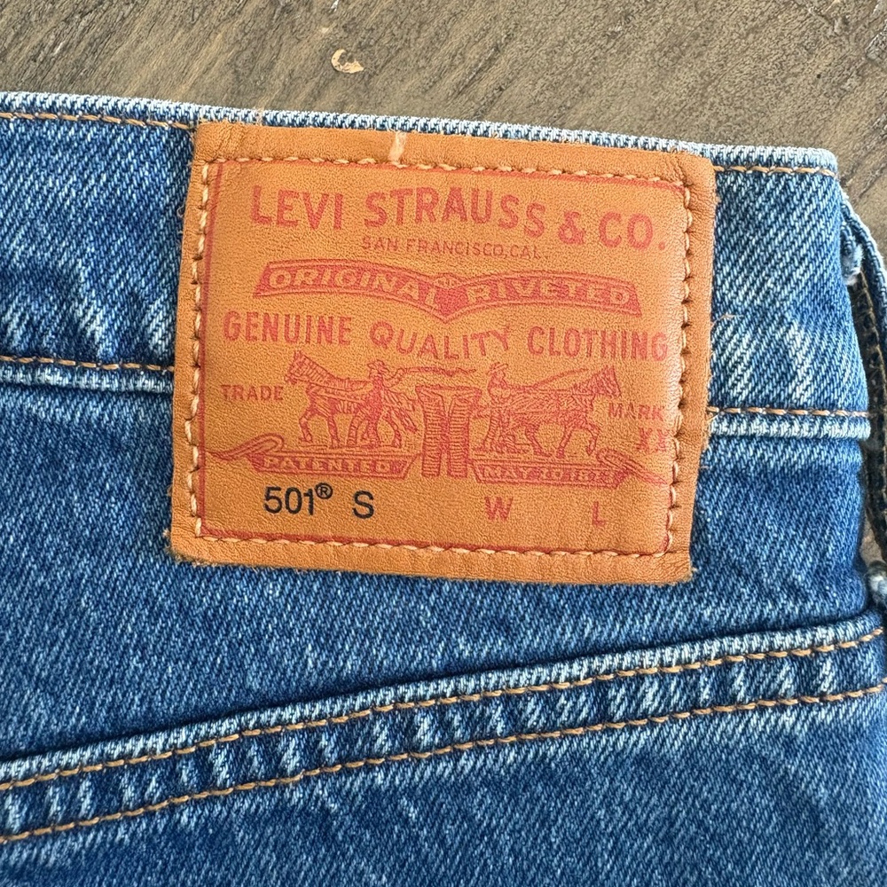 Women’s Levi's 501 Distressed Denim